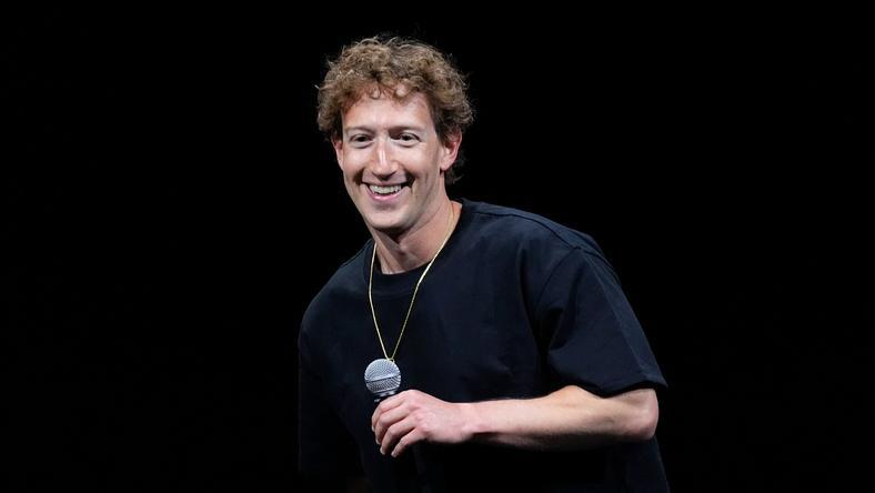 万亿富豪,玩起“雄竞”了